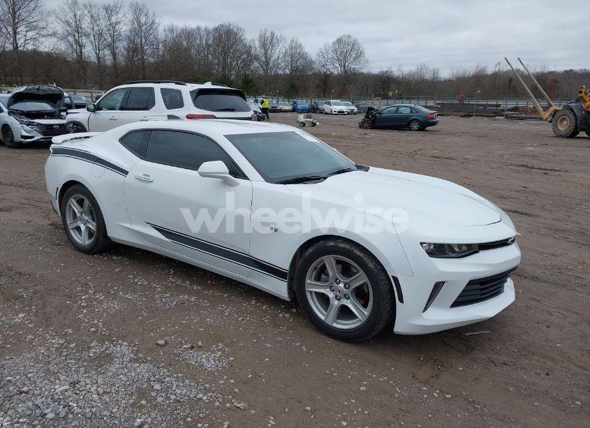 2017 Chevrolet Camaro 1LT (VIN 1G1FB1RS6H0169376) main photo