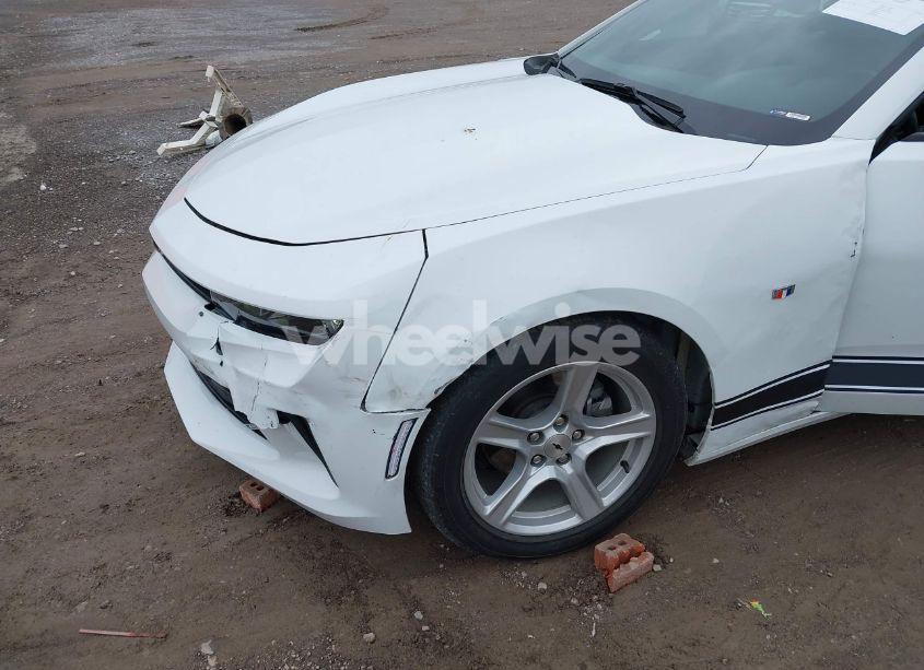 Photo 6 of 2017 Chevrolet Camaro 1LT (VIN 1G1FB1RS6H0169376)