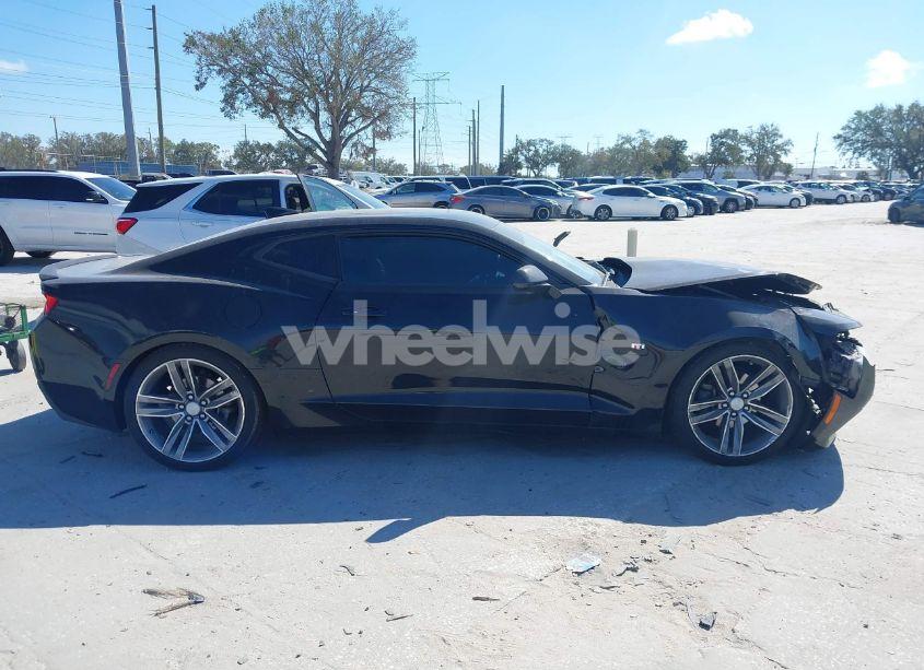 Photo 14 of 2018 Chevrolet Camaro 1LT (VIN 1G1FB1RS6J0125383)