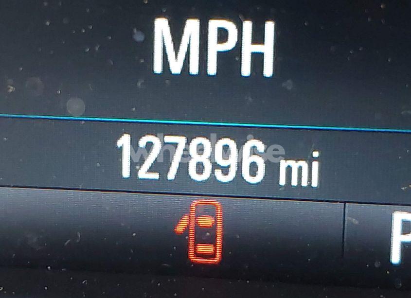 Photo 16 of 2018 Chevrolet Camaro 1LT (VIN 1G1FB1RS6J0125383)