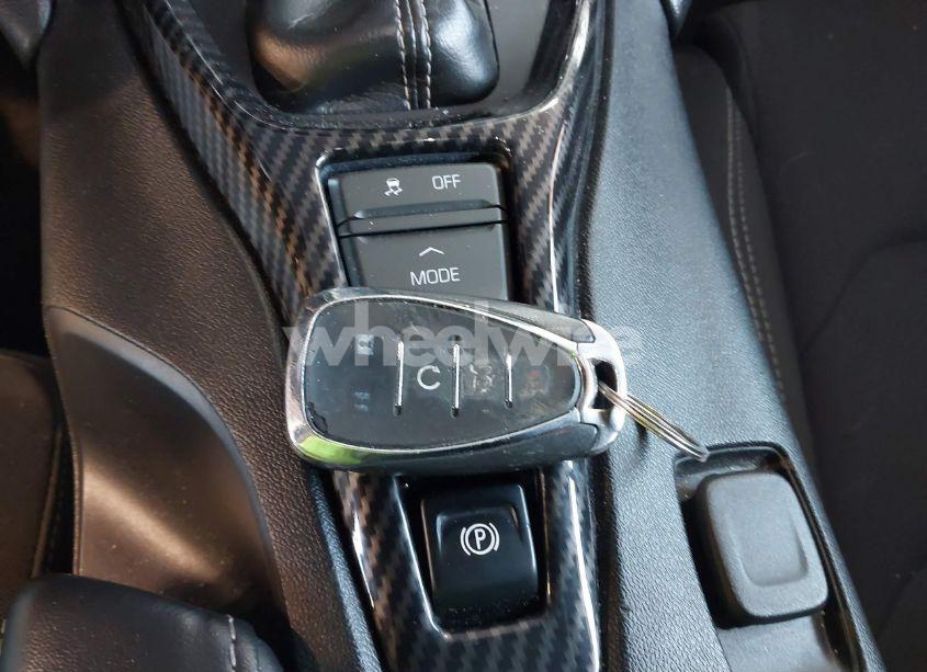 Photo 11 of 2018 Chevrolet Camaro 1LT (VIN 1G1FB1RS6J0136139)