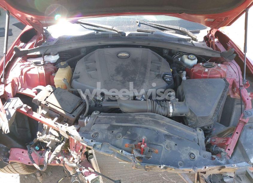 Photo 10 of 2018 Chevrolet Camaro 1LT (VIN 1G1FB1RS6J0139963)