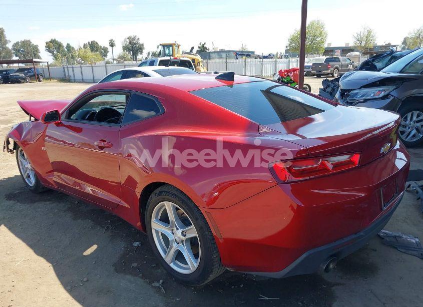 Photo 3 of 2018 Chevrolet Camaro 1LT (VIN 1G1FB1RS6J0139963)
