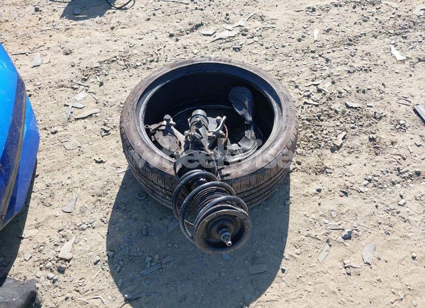 Photo 11 of 2018 Chevrolet Camaro 1LT (VIN 1G1FB1RS6J0150932)