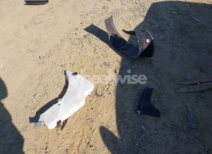 Photo 17 of 2018 Chevrolet Camaro 1LT (VIN 1G1FB1RS6J0150932)