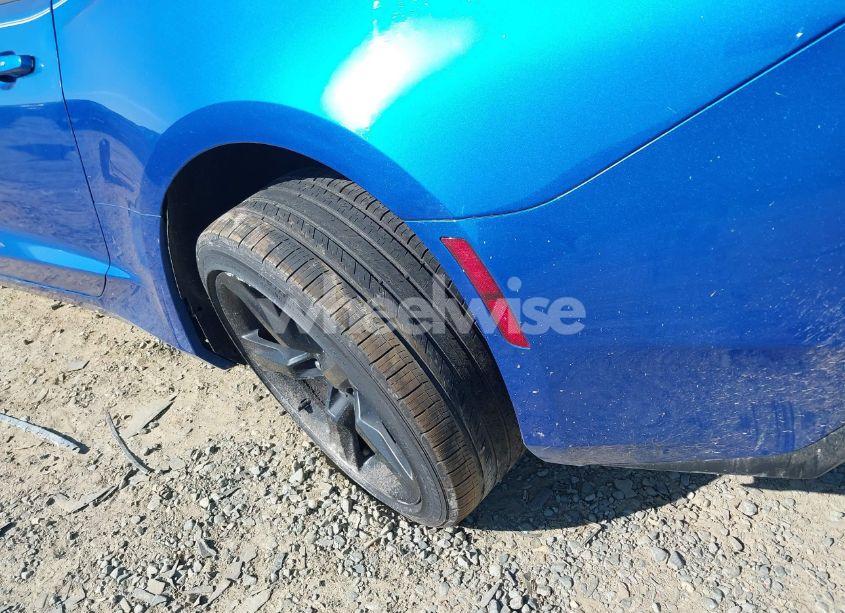 Photo 18 of 2018 Chevrolet Camaro 1LT (VIN 1G1FB1RS6J0150932)