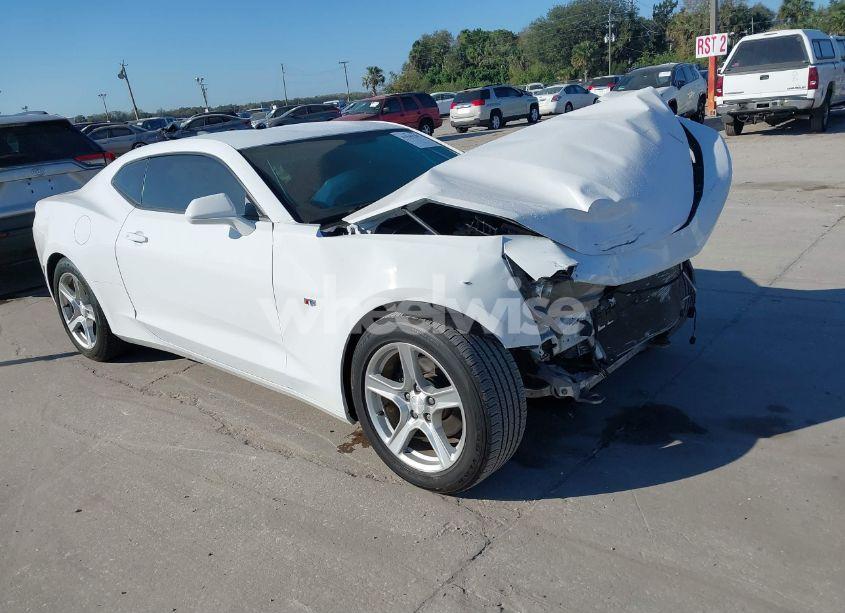 2018 Chevrolet Camaro 1LT (VIN 1G1FB1RS6J0172221) main photo