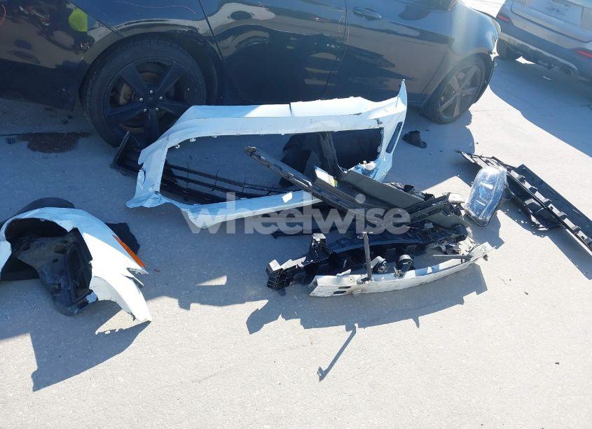 Photo 12 of 2018 Chevrolet Camaro 1LT (VIN 1G1FB1RS6J0172221)