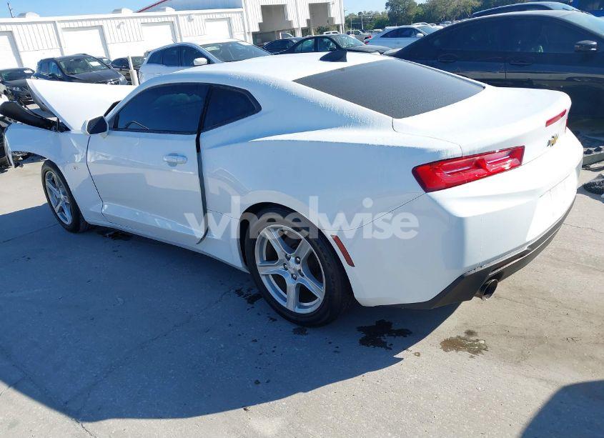Photo 3 of 2018 Chevrolet Camaro 1LT (VIN 1G1FB1RS6J0172221)