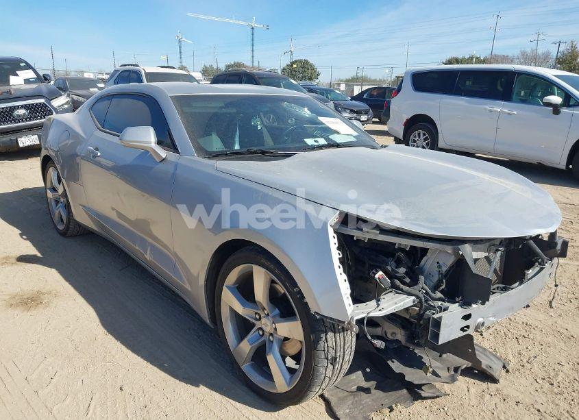 2018 Chevrolet Camaro 1LT (VIN 1G1FB1RS6J0180674) main photo