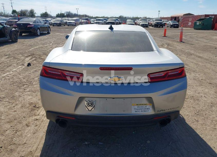 Photo 17 of 2018 Chevrolet Camaro 1LT (VIN 1G1FB1RS6J0180674)