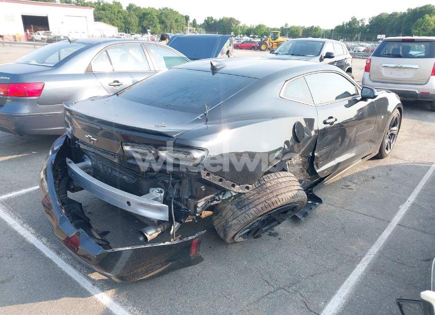 Photo 6 of 2020 Chevrolet Camaro RWD 1LT (VIN 1G1FB1RS6L0103886)