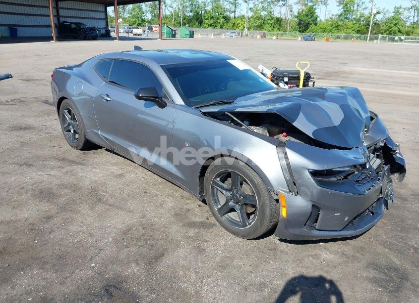 2021 Chevrolet Camaro RWD 1LT (VIN 1G1FB1RS6M0136517) main photo