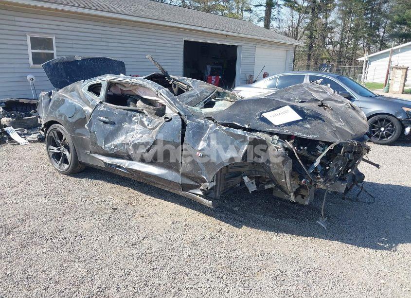 2024 Chevrolet Camaro RWD 1LT (VIN 1G1FB1RS6R0105971) main photo