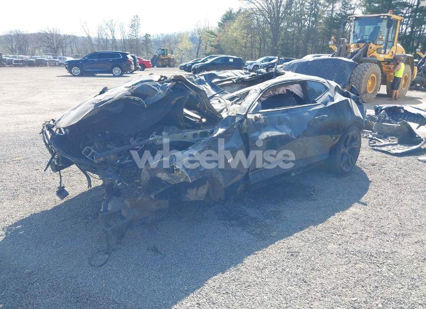 Photo 2 of 2024 Chevrolet Camaro RWD 1LT (VIN 1G1FB1RS6R0105971)