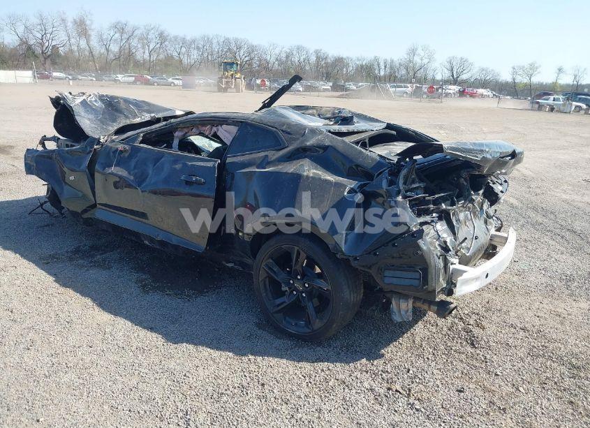 Photo 3 of 2024 Chevrolet Camaro RWD 1LT (VIN 1G1FB1RS6R0105971)