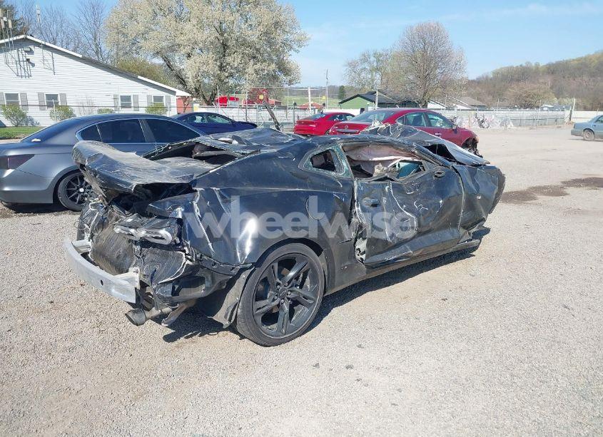 Photo 4 of 2024 Chevrolet Camaro RWD 1LT (VIN 1G1FB1RS6R0105971)