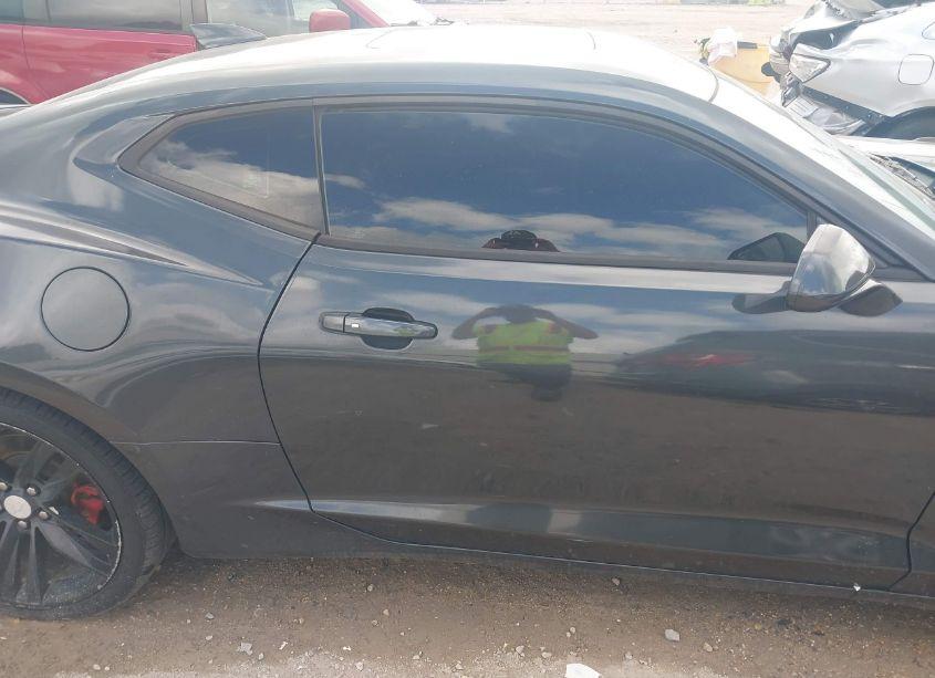 Photo 14 of 2016 Chevrolet Camaro 1LT (VIN 1G1FB1RS7G0146641)