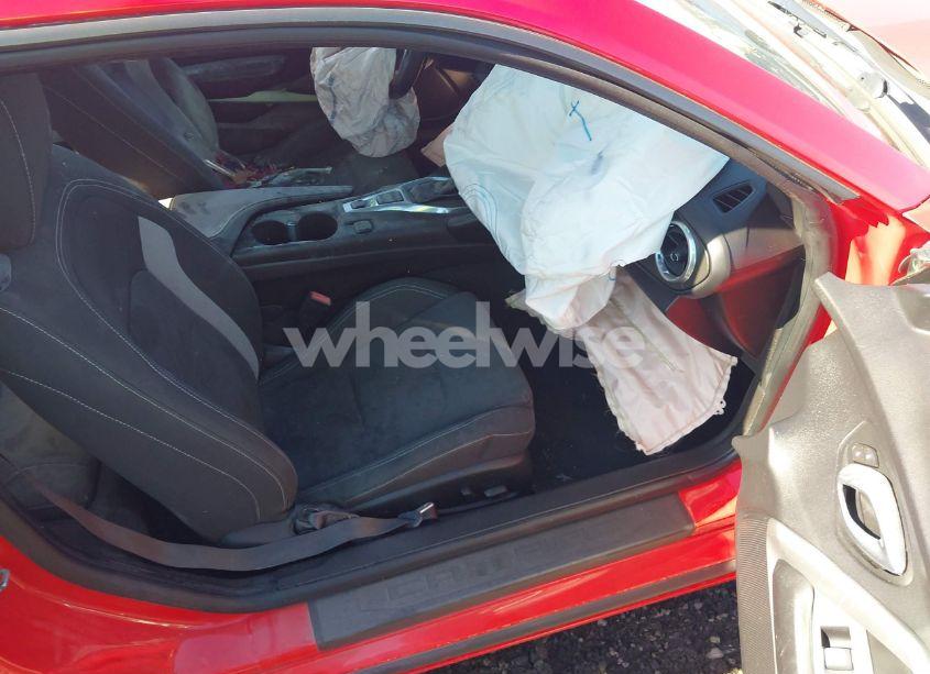 Photo 5 of 2016 Chevrolet Camaro 1LT (VIN 1G1FB1RS7G0150303)