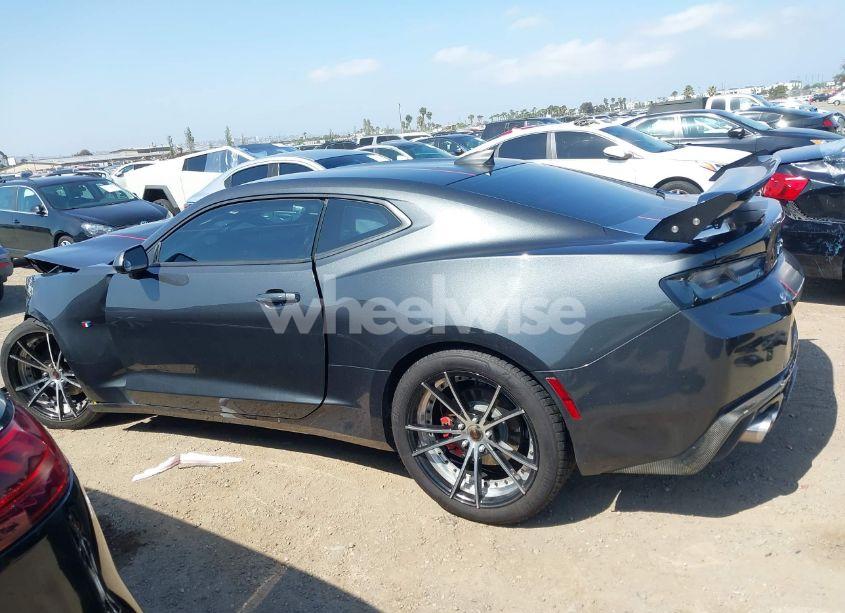 Photo 15 of 2016 Chevrolet Camaro 1LT (VIN 1G1FB1RS7G0190994)