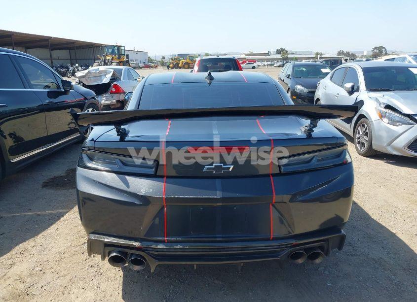 Photo 17 of 2016 Chevrolet Camaro 1LT (VIN 1G1FB1RS7G0190994)