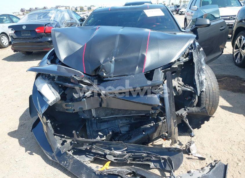 Photo 6 of 2016 Chevrolet Camaro 1LT (VIN 1G1FB1RS7G0190994)