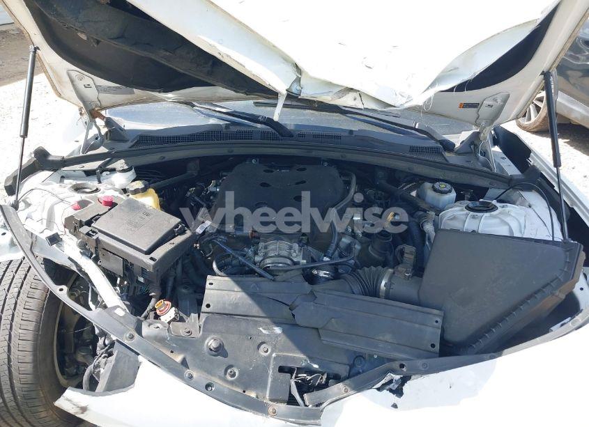 Photo 10 of 2017 Chevrolet Camaro 1LT (VIN 1G1FB1RS7H0111423)