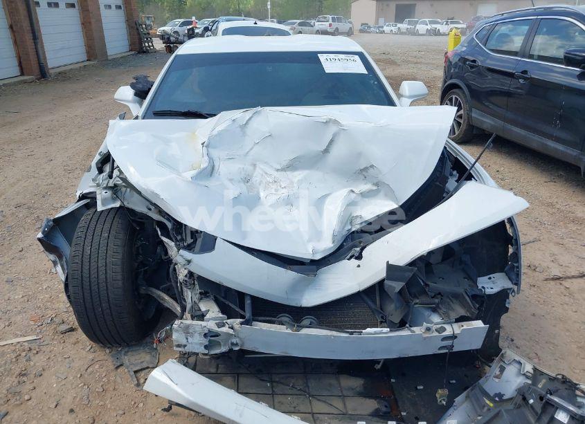 Photo 12 of 2017 Chevrolet Camaro 1LT (VIN 1G1FB1RS7H0111423)