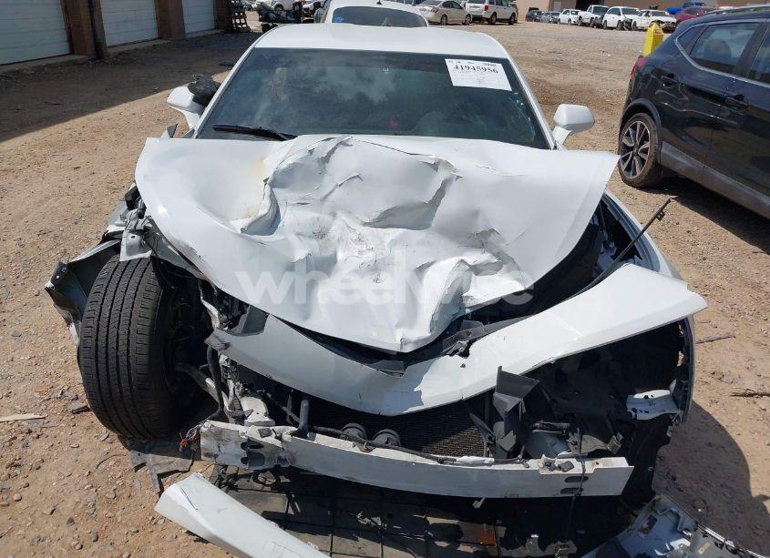 Photo 6 of 2017 Chevrolet Camaro 1LT (VIN 1G1FB1RS7H0111423)