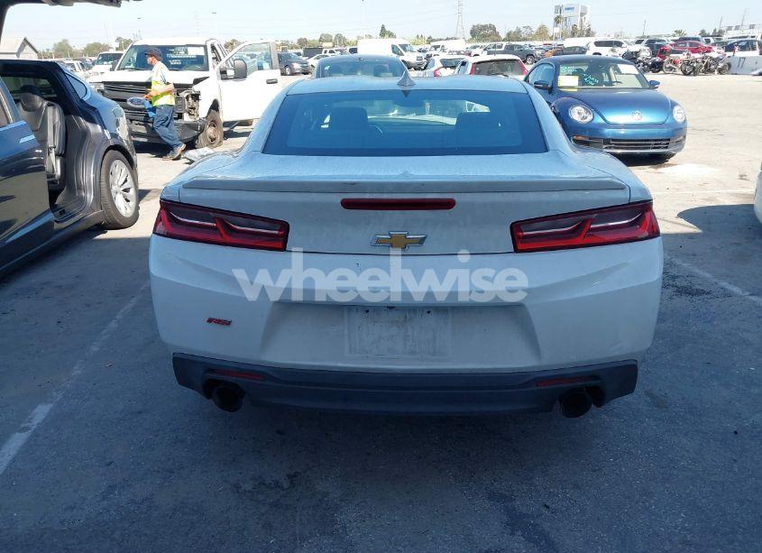 Photo 16 of 2018 Chevrolet Camaro 1LT (VIN 1G1FB1RS7J0166492)