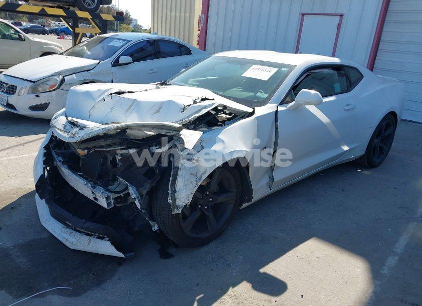 Photo 2 of 2018 Chevrolet Camaro 1LT (VIN 1G1FB1RS7J0166492)