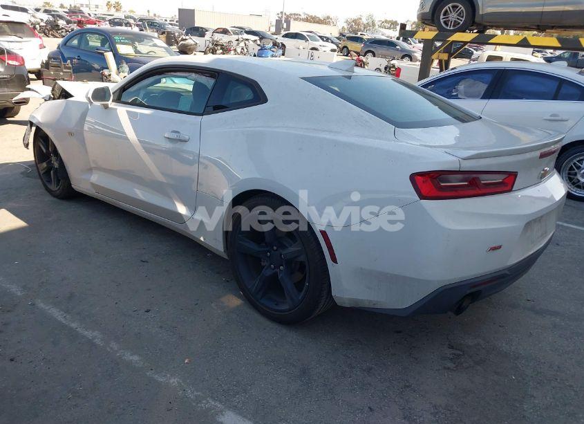 Photo 3 of 2018 Chevrolet Camaro 1LT (VIN 1G1FB1RS7J0166492)