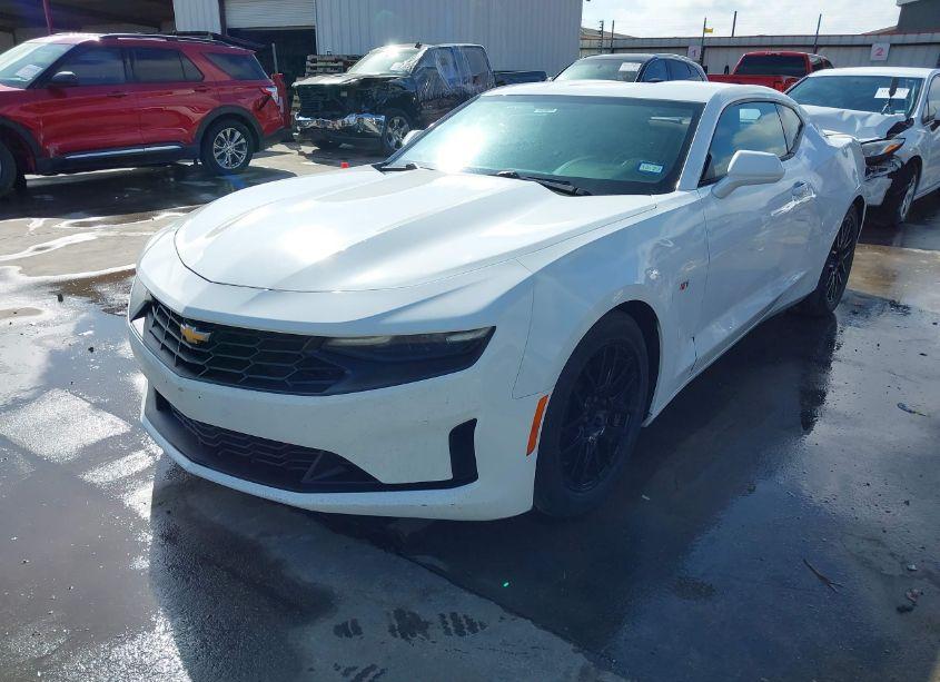 Photo 2 of 2019 Chevrolet Camaro 1LT (VIN 1G1FB1RS7K0104754)