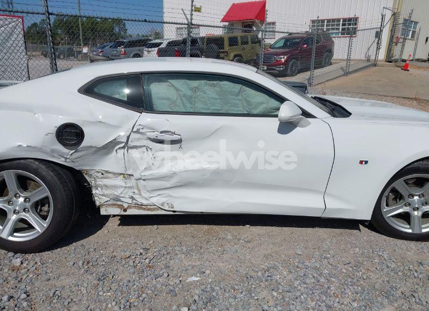 Photo 13 of 2019 Chevrolet Camaro 1LT (VIN 1G1FB1RS7K0108884)