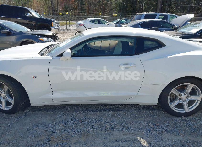 Photo 14 of 2019 Chevrolet Camaro 1LT (VIN 1G1FB1RS7K0108884)