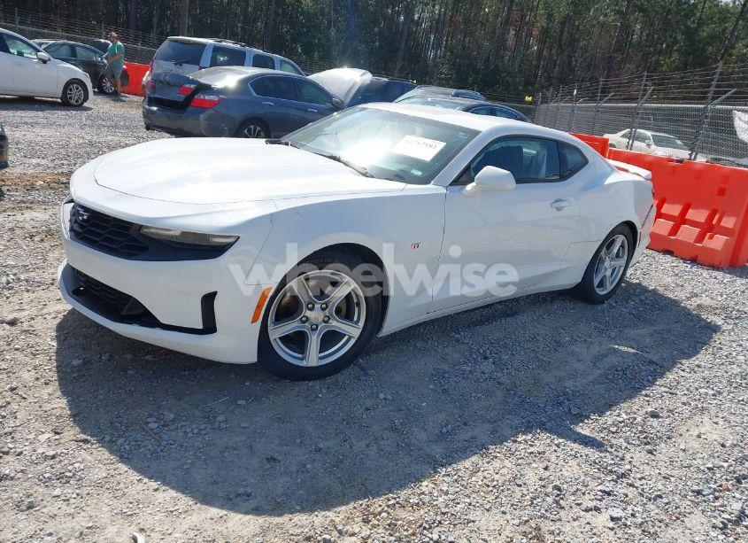 Photo 2 of 2019 Chevrolet Camaro 1LT (VIN 1G1FB1RS7K0108884)