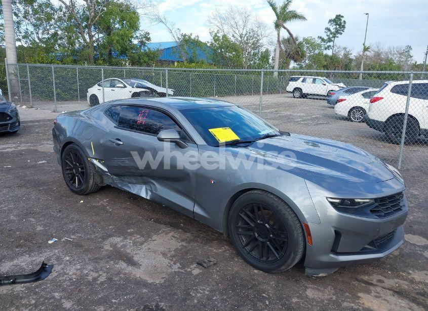 2019 Chevrolet Camaro 1LT (VIN 1G1FB1RS7K0113678) main photo