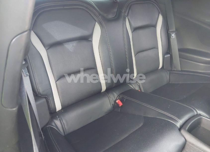 Photo 8 of 2019 Chevrolet Camaro 1LT (VIN 1G1FB1RS7K0113678)