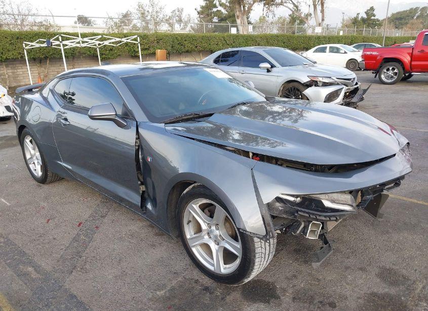 2021 Chevrolet Camaro RWD 1LT (VIN 1G1FB1RS7M0104059) main photo