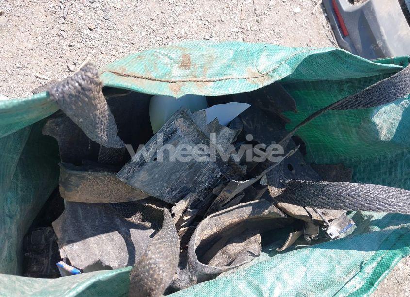 Photo 12 of 2024 Chevrolet Camaro RWD 1LT (VIN 1G1FB1RS7R0122889)