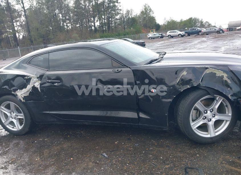 Photo 6 of 2016 Chevrolet Camaro 1LT (VIN 1G1FB1RS8G0129265)
