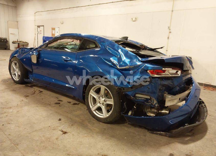 Photo 3 of 2017 Chevrolet Camaro 1LT (VIN 1G1FB1RS8H0187488)