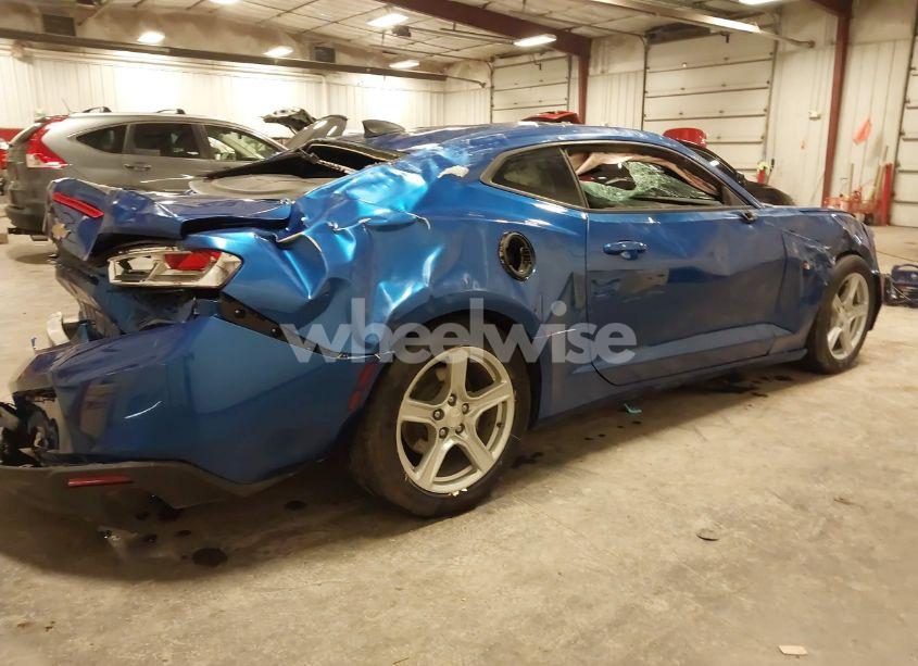 Photo 4 of 2017 Chevrolet Camaro 1LT (VIN 1G1FB1RS8H0187488)