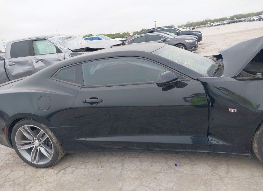 Photo 13 of 2017 Chevrolet Camaro 1LT (VIN 1G1FB1RS8H0195767)