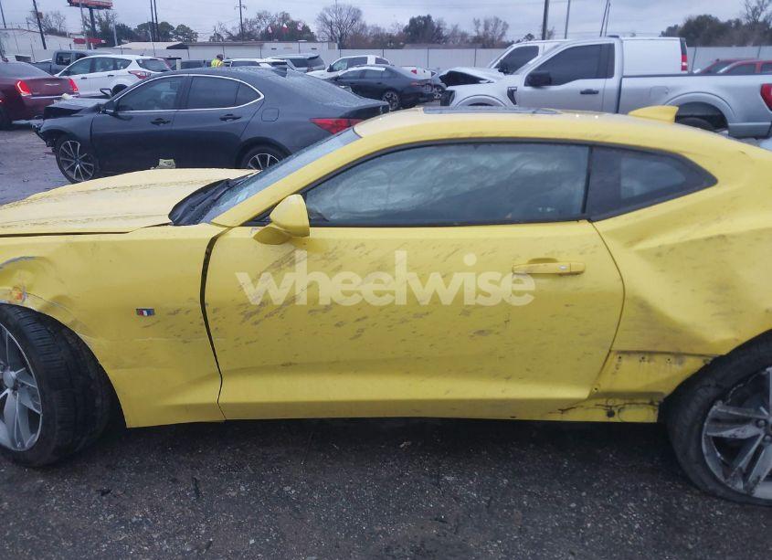 Photo 14 of 2017 Chevrolet Camaro 1LT (VIN 1G1FB1RS8H0205584)