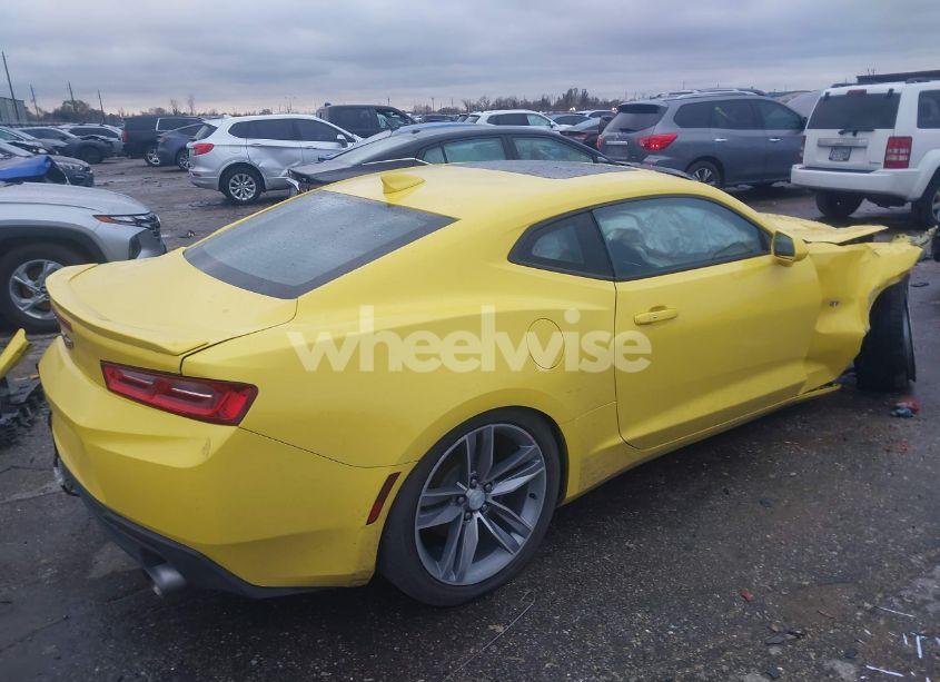 Photo 4 of 2017 Chevrolet Camaro 1LT (VIN 1G1FB1RS8H0205584)