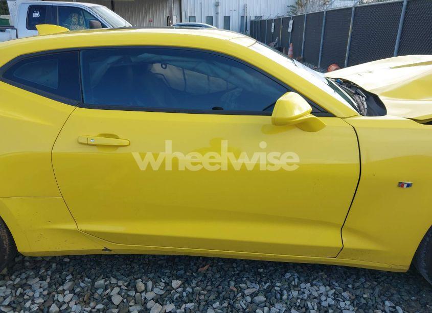 Photo 14 of 2018 Chevrolet Camaro 1LT (VIN 1G1FB1RS8J0151709)