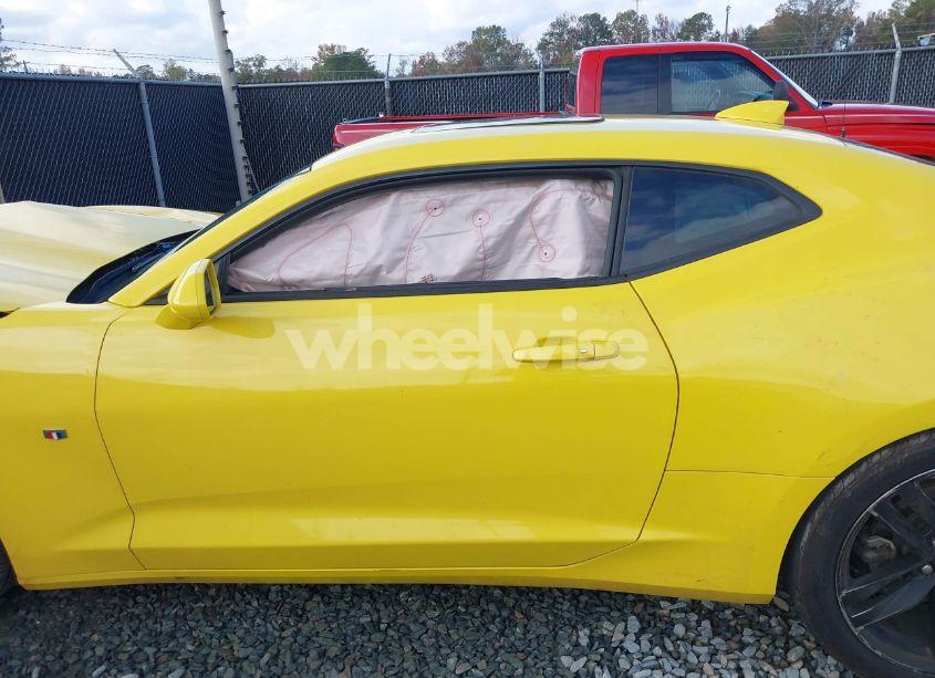 Photo 15 of 2018 Chevrolet Camaro 1LT (VIN 1G1FB1RS8J0151709)