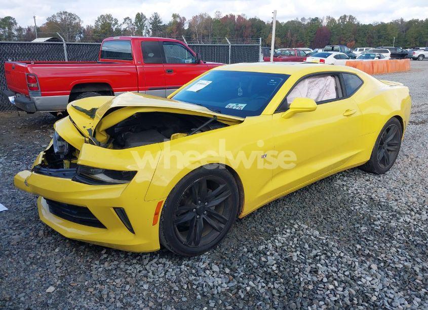 Photo 2 of 2018 Chevrolet Camaro 1LT (VIN 1G1FB1RS8J0151709)