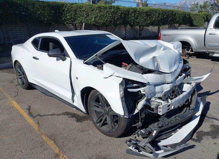 2018 Chevrolet Camaro 1LT (VIN 1G1FB1RS8J0181664) main photo